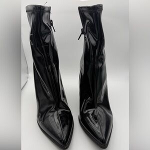 Black Patent Faux Leather Ankle Boots – Women’s US 7.5 (EU 38)